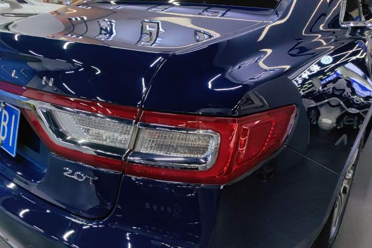 Used Lincoln Continental 2019 2.0T Two-Wheel Drive Prestige Version China VI Standard Exterior 3