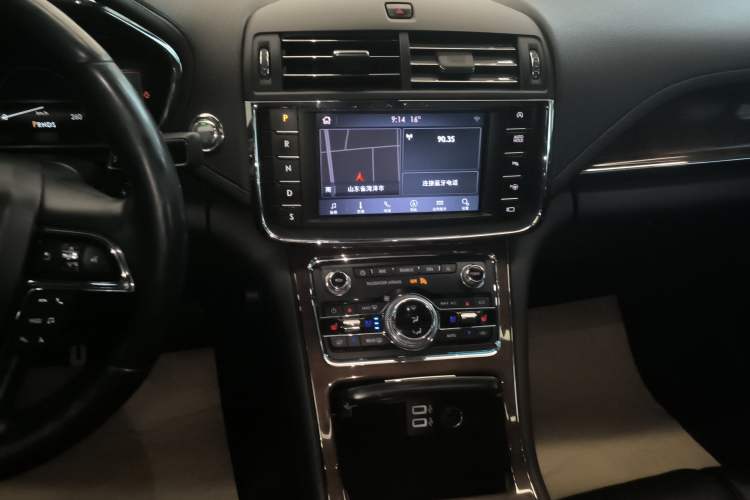 Used Lincoln Continental 2019 2.0T Two-Wheel Drive Prestige Version China VI Standard Gear Lever