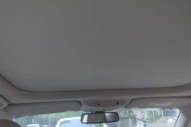 Used Lincoln Continental 2019 2.0T Two-Wheel Drive Prestige Version China VI Standard Headliner