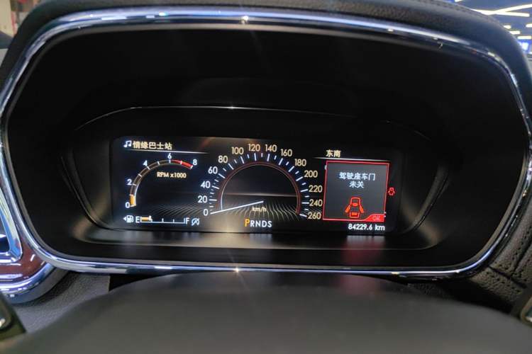 Used Lincoln Continental 2019 2.0T Two-Wheel Drive Prestige Version China VI Standard Instrument Cluster