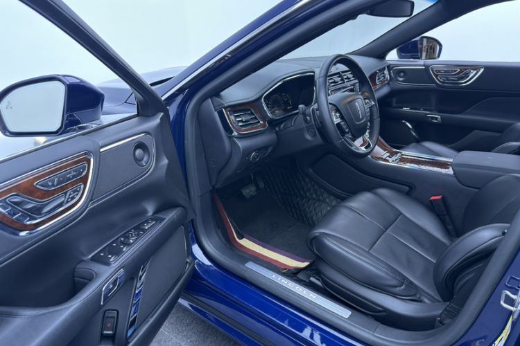 Used Lincoln Continental 2019 2.0T Two-Wheel Drive Prestige Version China VI Standard Interior 2