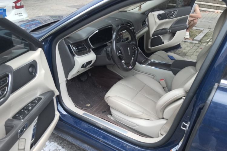 Used Lincoln Continental 2019 2.0T Two-Wheel Drive Prestige Version China VI Standard Left Front Seat