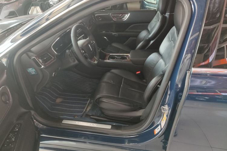 Used Lincoln Continental 2019 2.0T Two-Wheel Drive Prestige Version China VI Standard Left Front Seat