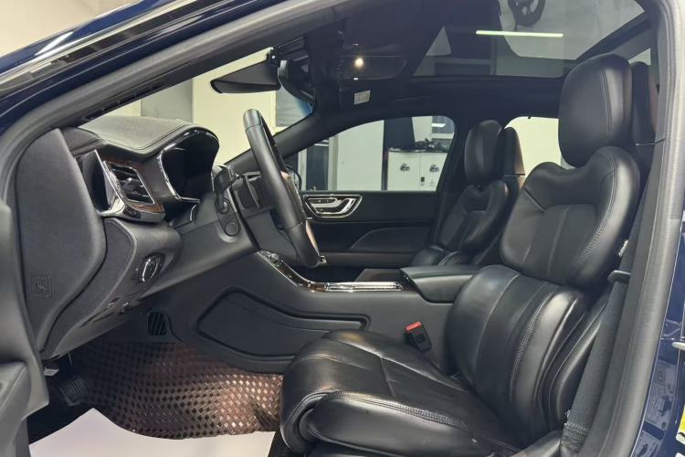 Used Lincoln Continental 2019 2.0T Two-Wheel Drive Prestige Version China VI Standard Left Front Seat