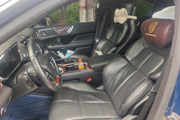 Used Lincoln Continental 2019 2.0T Two-Wheel Drive Prestige Version China VI Standard Left Front Seat