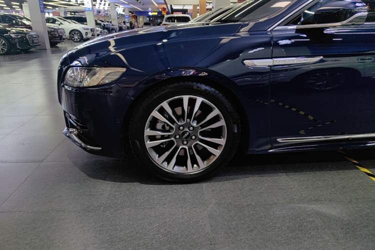 Used Lincoln Continental 2019 2.0T Two-Wheel Drive Prestige Version China VI Standard Left Front Wheel Hub