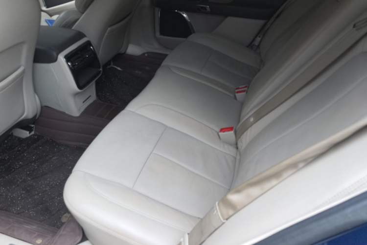 Used Lincoln Continental 2019 2.0T Two-Wheel Drive Prestige Version China VI Standard Left Rear Seat