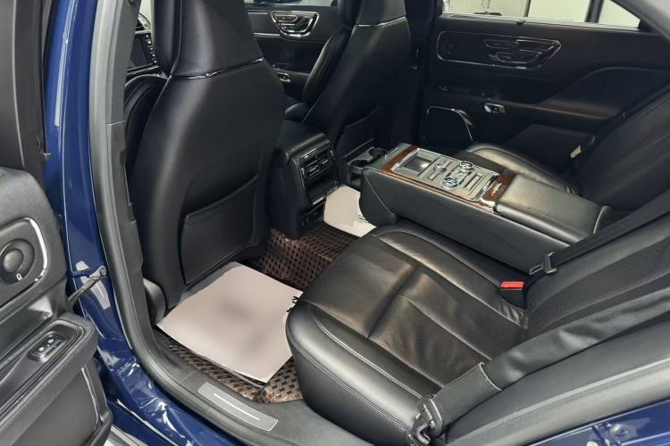 Used Lincoln Continental 2019 2.0T Two-Wheel Drive Prestige Version China VI Standard Left Rear Seat