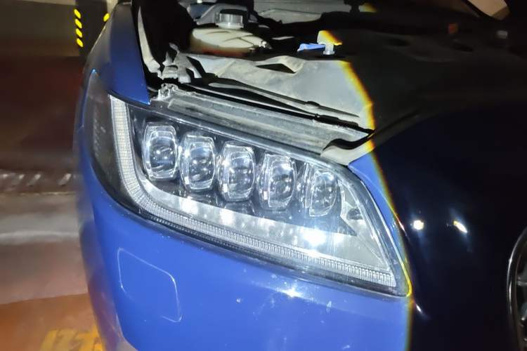 Used Lincoln Continental 2019 2.0T Two-Wheel Drive Prestige Version China VI Standard Right Front Headlight
