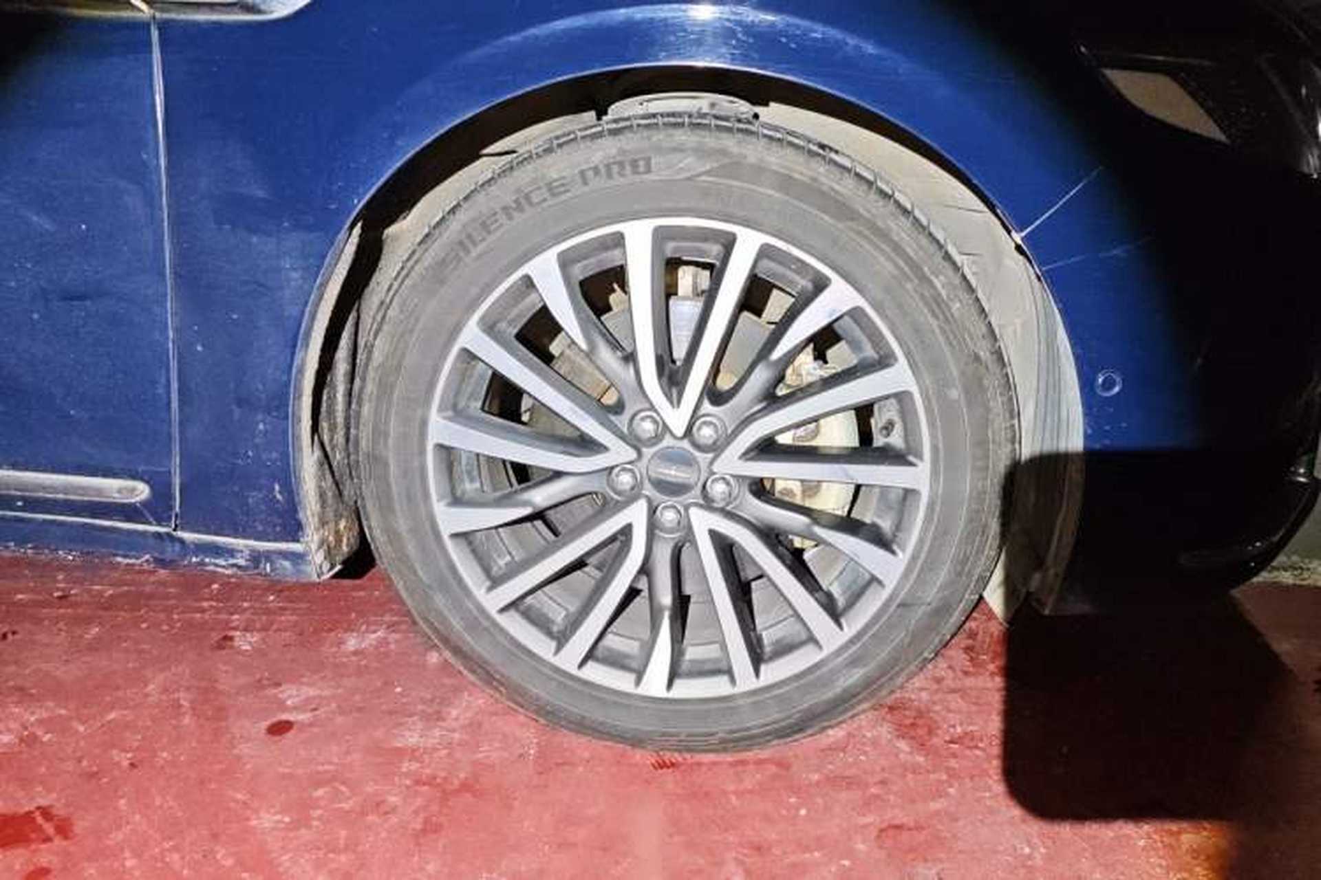 Used Lincoln Continental 2019 2.0T Two-Wheel Drive Prestige Version China VI Standard Right Front Wheel Hub
