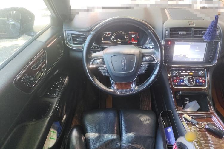 Used Lincoln Continental 2019 2.0T Two-Wheel Drive Prestige Version China VI Standard Steering Wheel