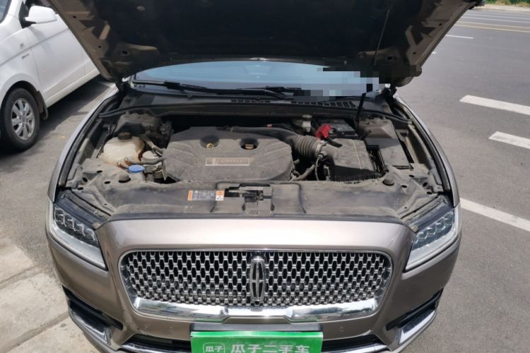 Used Lincoln Continental 2019 2.0T Two-Wheel Drive Luxury Edition China VI Standard Engine Bay