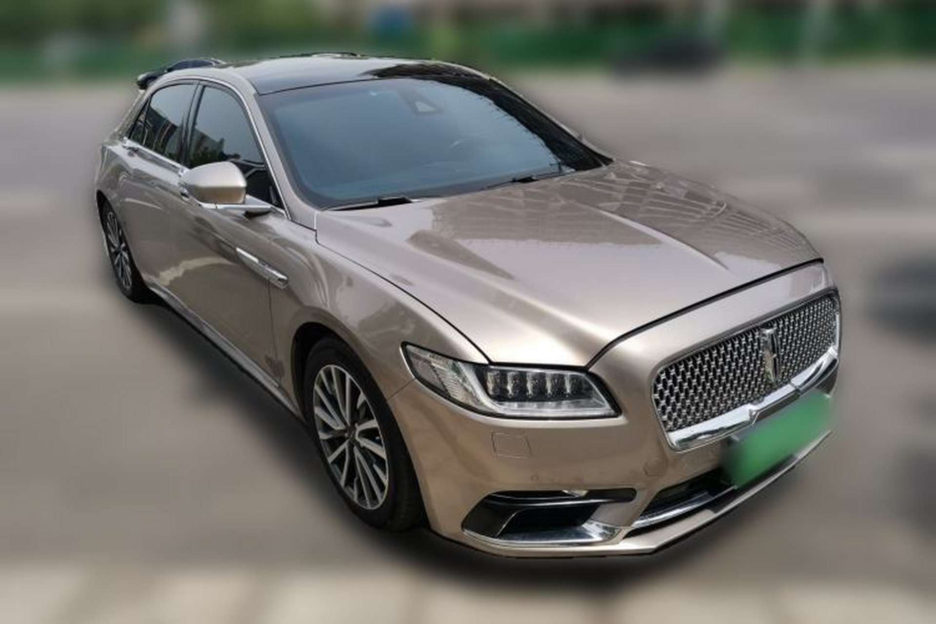 Used Lincoln Continental 2019 2.0T Two-Wheel Drive Luxury Edition China VI Standard Front Right 45 Deg