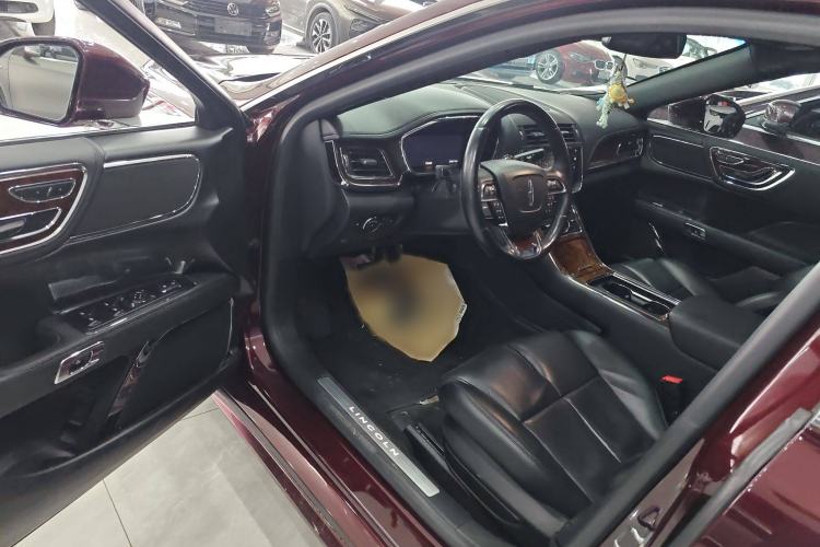 Used Lincoln Continental 2019 2.0T Two-Wheel Drive Luxury Edition China VI Standard Interior 2