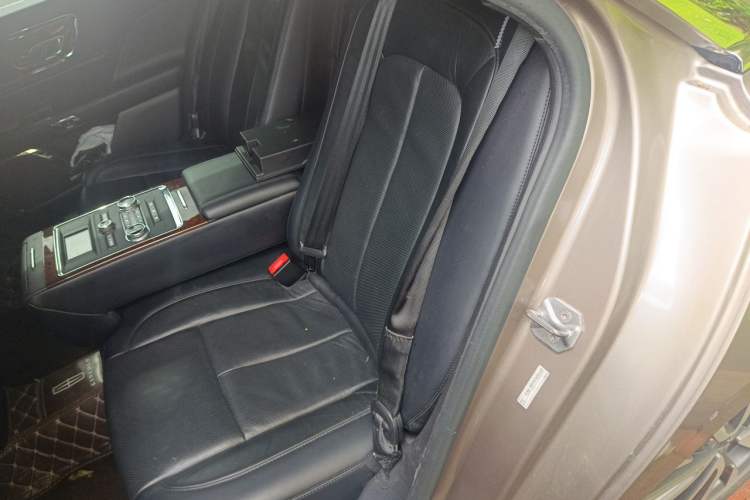 Used Lincoln Continental 2019 2.0T Two-Wheel Drive Luxury Edition China VI Standard Left Rear Seat