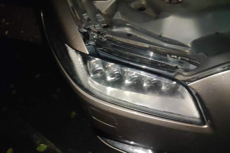 Used Lincoln Continental 2019 2.0T Two-Wheel Drive Prestige Version China VI Standard Right Front Headlight