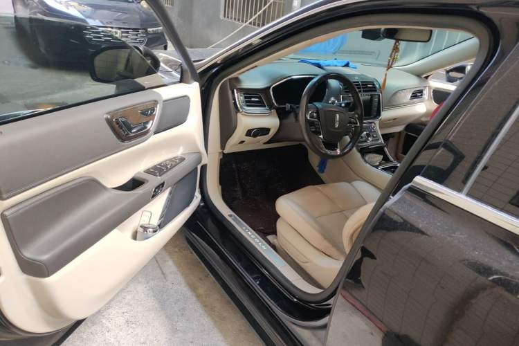Used Lincoln Continental 2019 2.0T Two-Wheel Drive Luxury Edition China VI Standard Driver Seat
