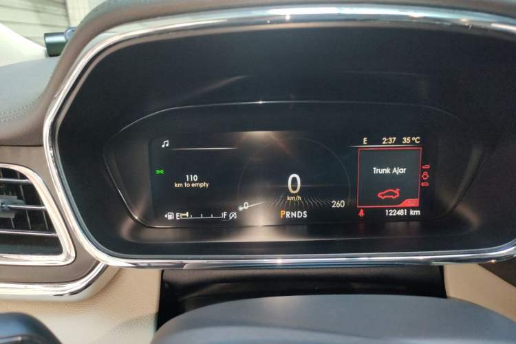 Used Lincoln Continental 2019 2.0T Two-Wheel Drive Luxury Edition China VI Standard Instrument Cluster