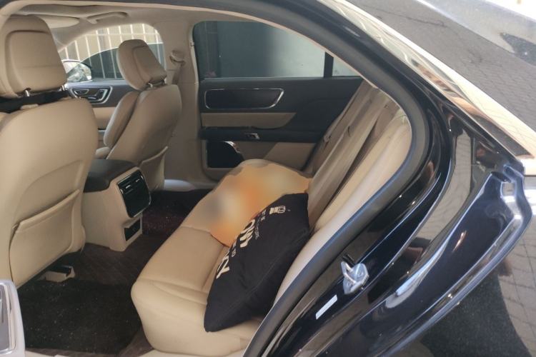 Used Lincoln Continental 2019 2.0T Two-Wheel Drive Luxury Edition China VI Standard Left Rear Seat