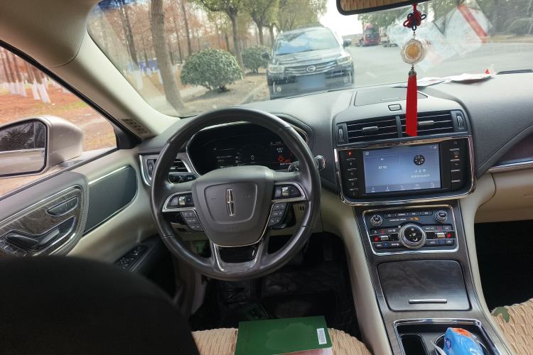 Used Lincoln Continental 2019 2.0T Two-Wheel Drive Luxury Edition China VI Standard Steering Wheel