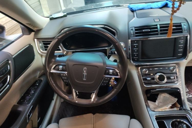 Used Lincoln Continental 2019 2.0T Two-Wheel Drive Luxury Edition China VI Standard Steering Wheel