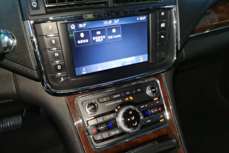 Used Lincoln Continental 2019 2.0T Two-Wheel Drive Luxury Edition China VI Standard Audio And AC Panel