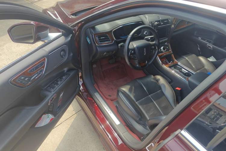 Used Lincoln Continental 2019 2.0T Two-Wheel Drive Prestige Version China VI Standard Driver Seat