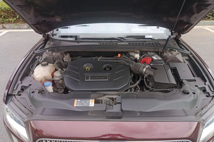 Used Lincoln Continental 2019 2.0T Two-Wheel Drive Prestige Version China VI Standard Engine Bay