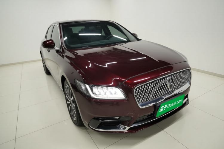 Used Lincoln Continental 2019 2.0T Two-Wheel Drive Luxury Edition China VI Standard Front Right 45 Deg