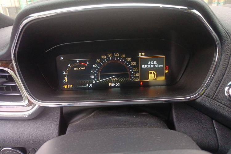 Used Lincoln Continental 2019 2.0T Two-Wheel Drive Prestige Version China VI Standard Instrument Cluster