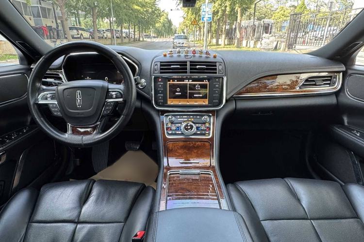 Used Lincoln Continental 2019 2.0T Two-Wheel Drive Luxury Edition China VI Standard Interior 11