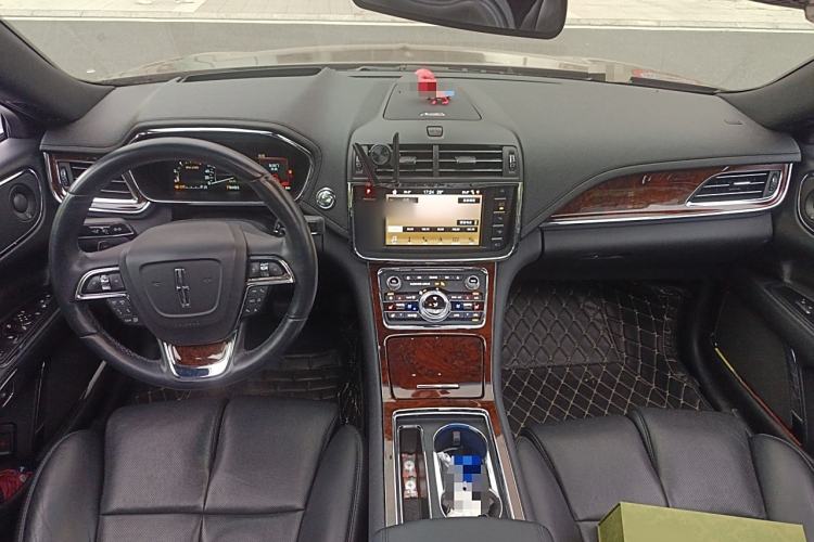Used Lincoln Continental 2019 2.0T Two-Wheel Drive Prestige Version China VI Standard Interior 2