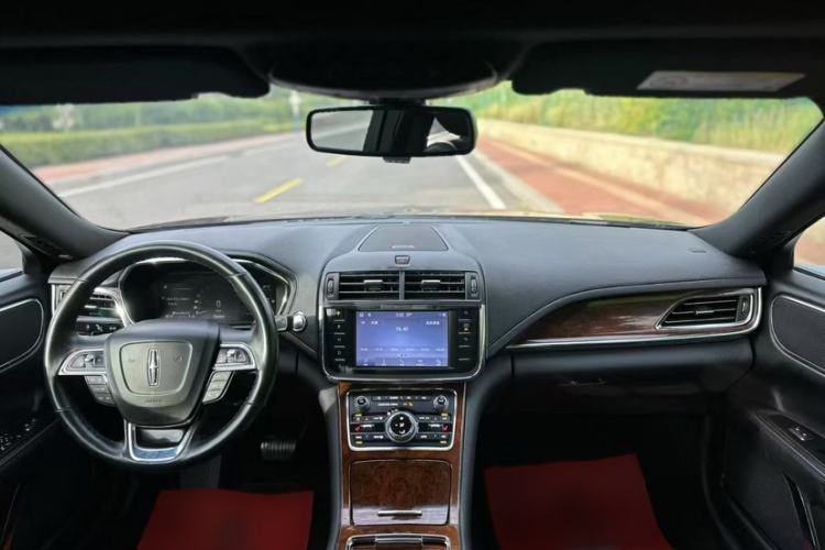 Used Lincoln Continental 2019 2.0T Two-Wheel Drive Luxury Edition China VI Standard Interior 3