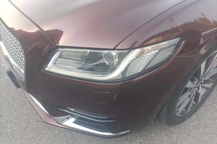 Used Lincoln Continental 2019 2.0T Two-Wheel Drive Luxury Edition China VI Standard Left Front Headlight