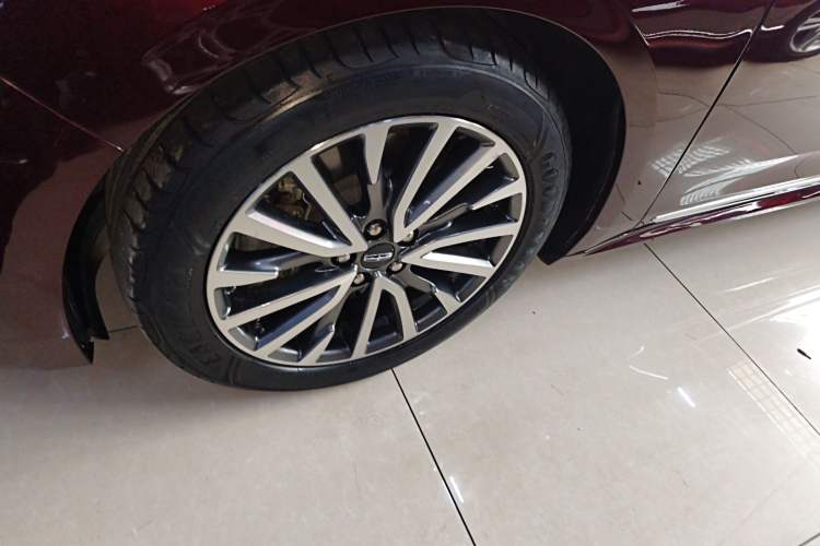 Used Lincoln Continental 2019 2.0T Two-Wheel Drive Luxury Edition China VI Standard Left Front Wheel Hub