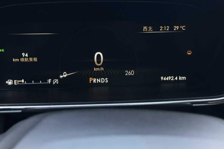 Used Lincoln Continental 2019 2.0T Two-Wheel Drive Luxury Edition China VI Standard Odometer Close Up