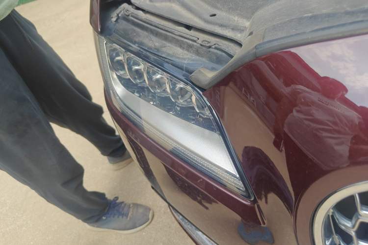 Used Lincoln Continental 2019 2.0T Two-Wheel Drive Prestige Version China VI Standard Right Front Headlight