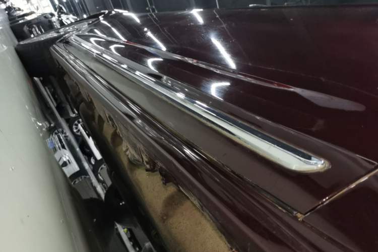 Used Lincoln Continental 2019 2.0T Two-Wheel Drive Luxury Edition China VI Standard Right Side Sill