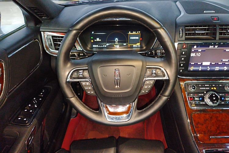Used Lincoln Continental 2019 2.0T Two-Wheel Drive Luxury Edition China VI Standard Steering Wheel