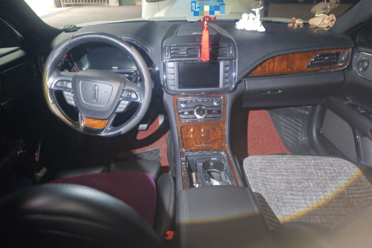 Used Lincoln Continental 2019 2.0T Two-Wheel Drive Prestige Version China V Standard Center Console