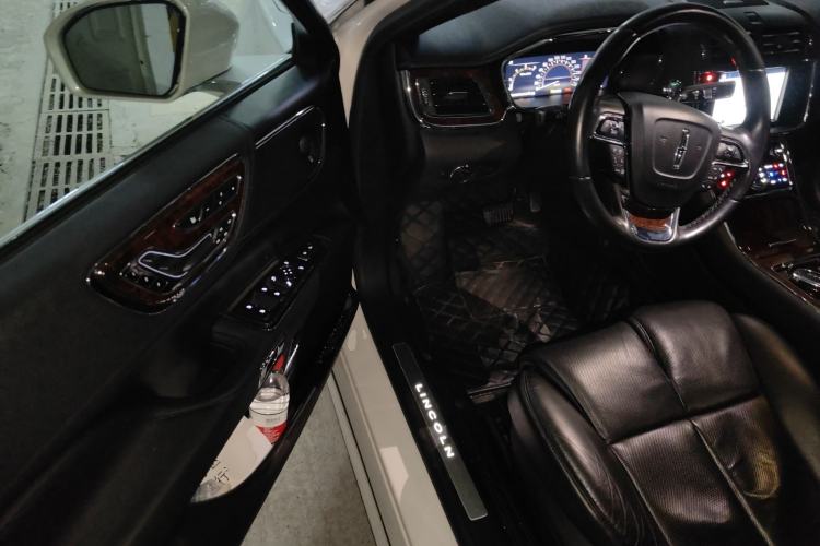 Used Lincoln Continental 2019 2.0T Two-Wheel Drive Prestige Version China VI Standard Driver Seat