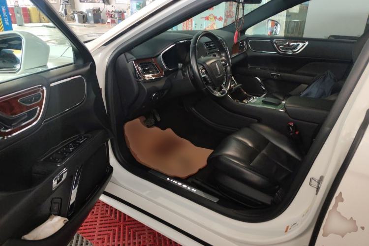 Used Lincoln Continental 2019 2.0T Two-Wheel Drive Luxury Edition China VI Standard Driver Seat