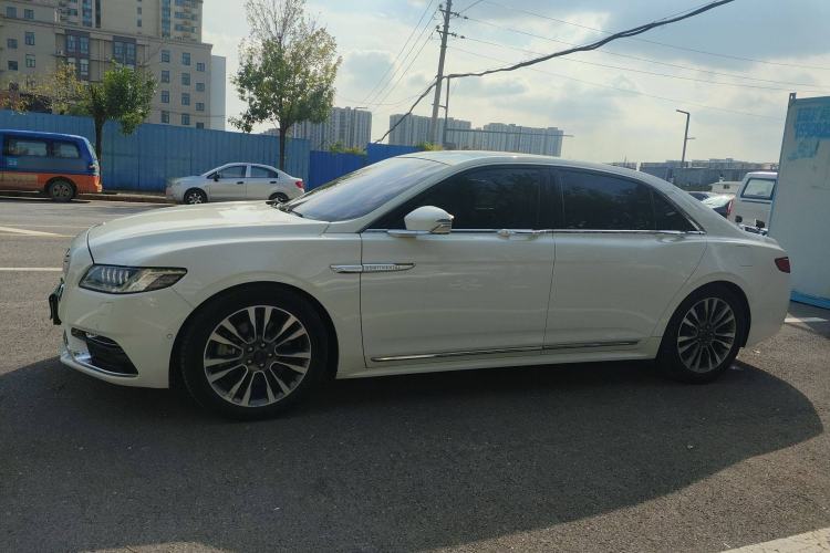 Used Lincoln Continental 2019 2.0T Two-Wheel Drive Prestige Version China VI Standard Exterior 3