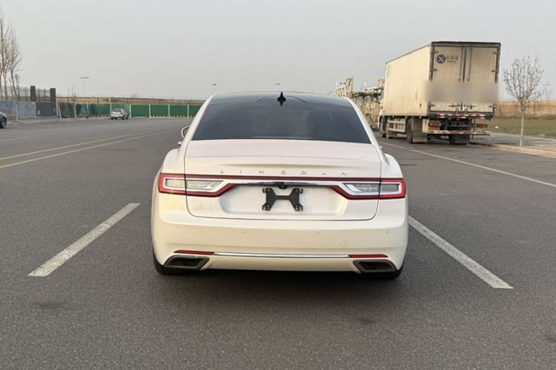 Used Lincoln Continental 2019 2.0T Two-Wheel Drive Luxury Edition China VI Standard Exterior 3