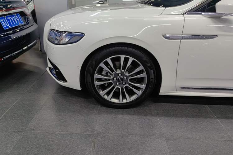 Used Lincoln Continental 2019 2.0T Two-Wheel Drive Prestige Version China VI Standard Exterior 4