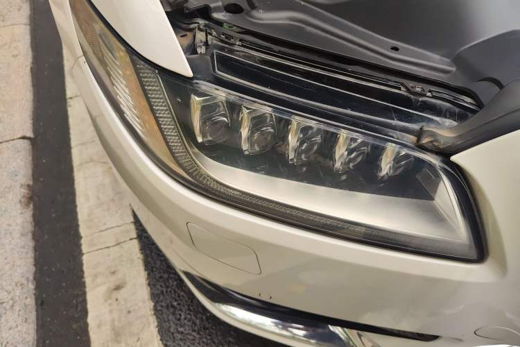 Used Lincoln Continental 2019 2.0T Two-Wheel Drive Luxury Edition China VI Standard Exterior 6