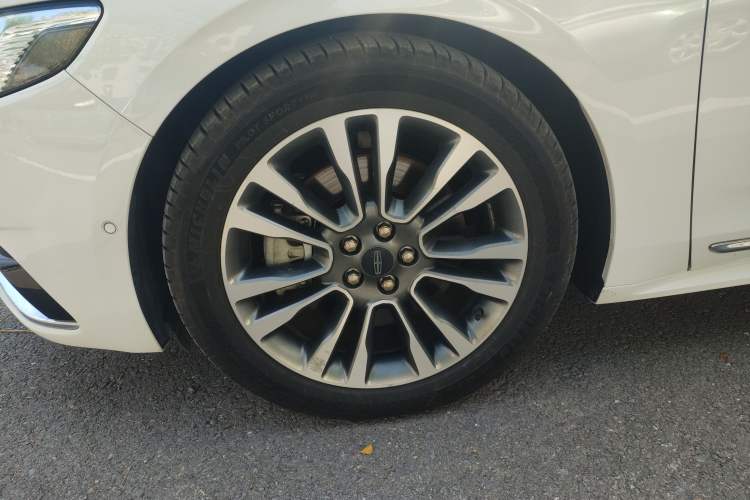 Used Lincoln Continental 2019 2.0T Two-Wheel Drive Prestige Version China VI Standard Exterior 7