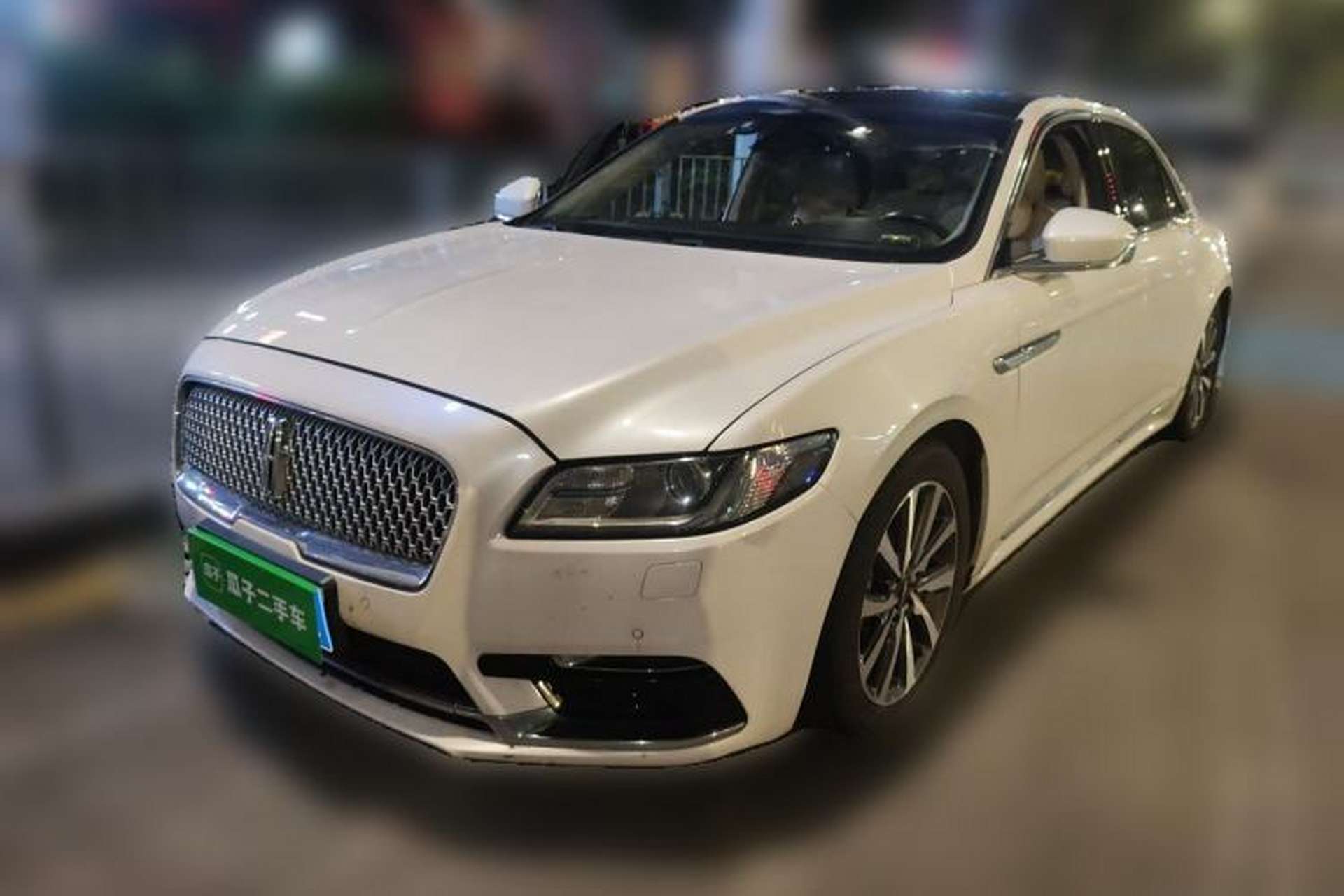 Used Lincoln Continental 2019 2.0T Two-Wheel Drive Luxury Edition China VI Standard Front Left 45 Deg