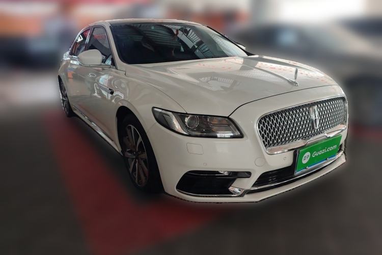 Used Lincoln Continental 2019 2.0T Two-Wheel Drive Luxury Edition China VI Standard Front Right 45 Deg