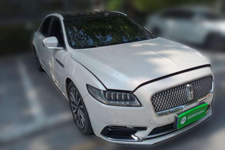 Used Lincoln Continental 2019 2.0T Two-Wheel Drive Prestige Version China VI Standard Front Right 45 Deg